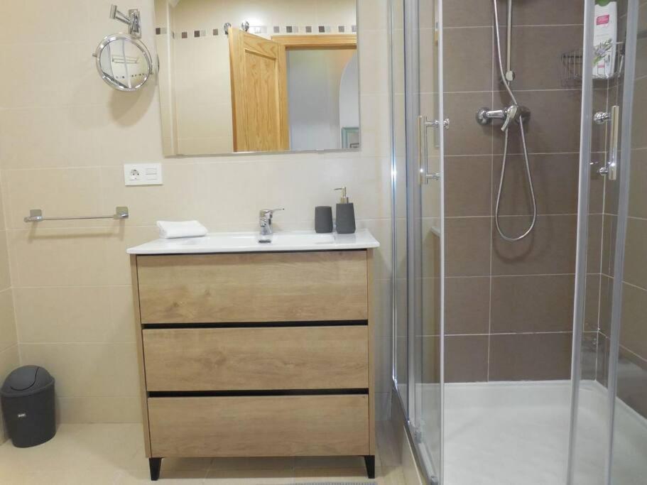 Precioso Piso De 2 Habitaciones Armilla Bagian luar foto