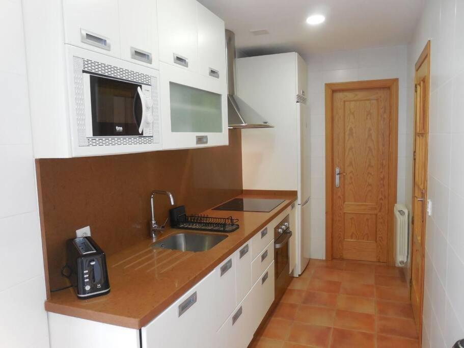 Precioso Piso De 2 Habitaciones Armilla Bagian luar foto